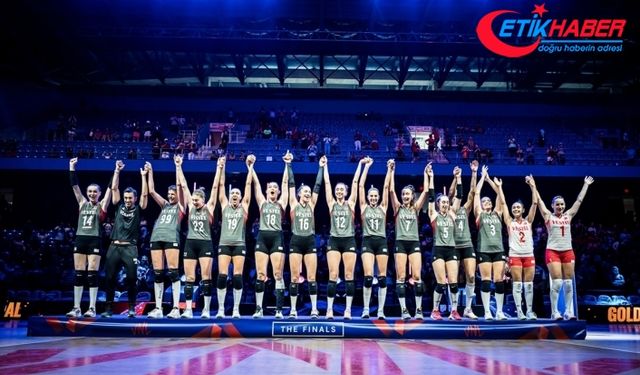 Galatasaray, Beşiktaş ve Fenerbahçe, A Milli Kadın Voleybol Takımı'nı kutladı
