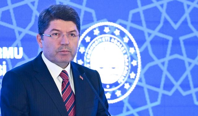 Adalet Bakanı Tunç, AK Parti Osmaniye İl Başkanlığı'nda konuştu: