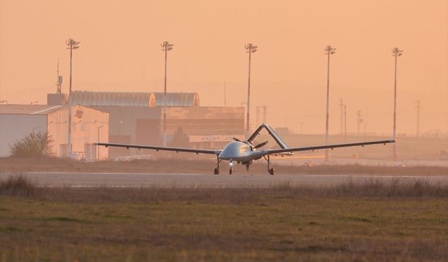 Bayraktar TB3 SİHA, 32 saat havada kaldığı uzun uçuş testini başarıyla tamamladı