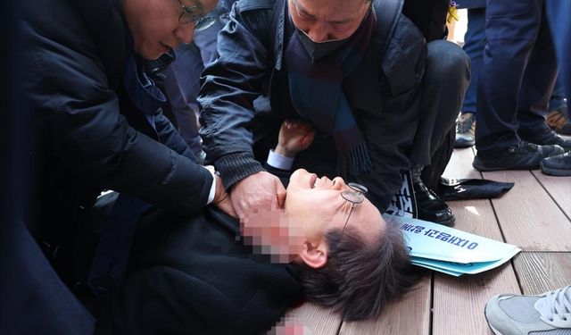 Güney Kore'de ana muhalefet lideri Lee Jae-myung bıçaklı saldırıya uğradı
