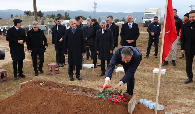 İçişleri Bakanı Yerlikaya'dan Kahramanmaraşlı şehit ailesine taziye ziyareti