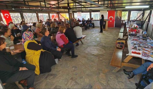 Kadın çiftçilere Kuşkonmaz ve Mantar yetiştiriciliği anlatıldı