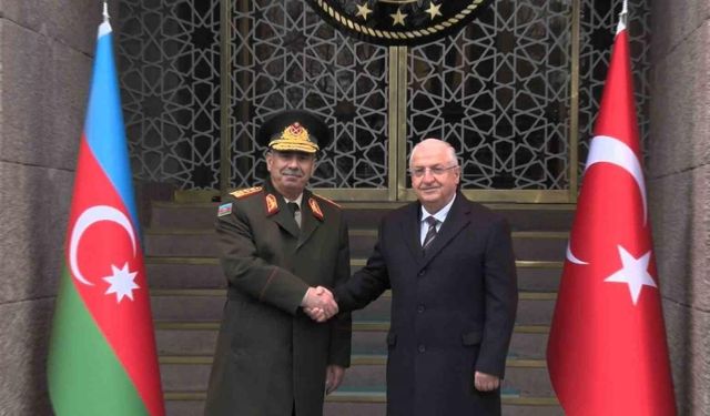 Bakan Güler, Azerbaycan Savunma Bakanı Hasanov ile bir araya geldi