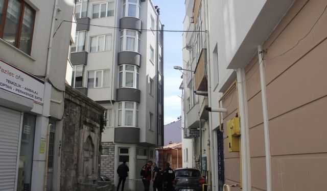 Sinop'ta temizlik yaptığı çatıdan düşen kişi öldü