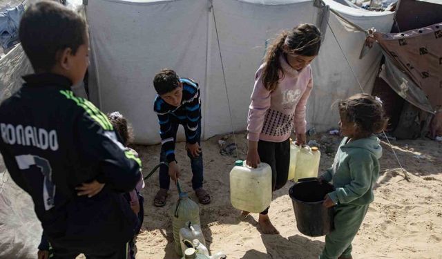 Gazze’de açlık ve susuzluktan ölen çocuk sayısı 31’e yükseldi