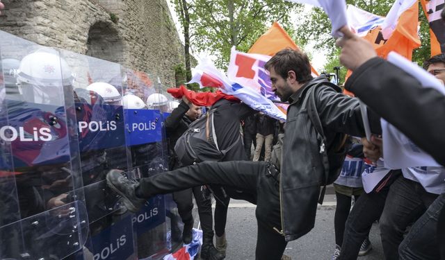 İstanbul'da 1 Mayıs'ta Saraçhane'den Taksim'e yürümek isteyen gruplara izin verilmedi
