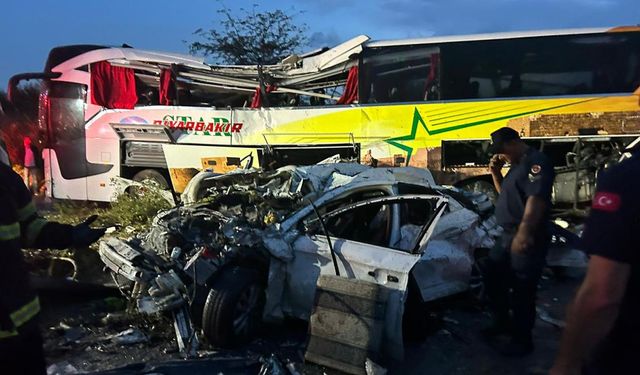 Mersin'de zincirleme trafik kazalarında 10 kişi öldü, 39 kişi yaralandı