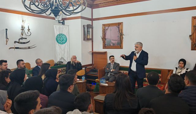 Osmaniye Vakfı’nda "Türk Tarihinde Milli İrade ve Milli Devlet" konferansı gerçekleşti