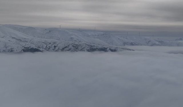 Bitlis’te sislerin kapladığı muhteşem manzara