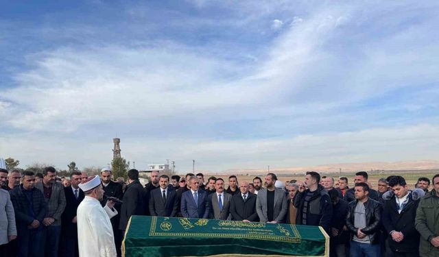 Bolu’da otel yangınında hayatını kaybeden hemşire Mardin’de toprağa verildi