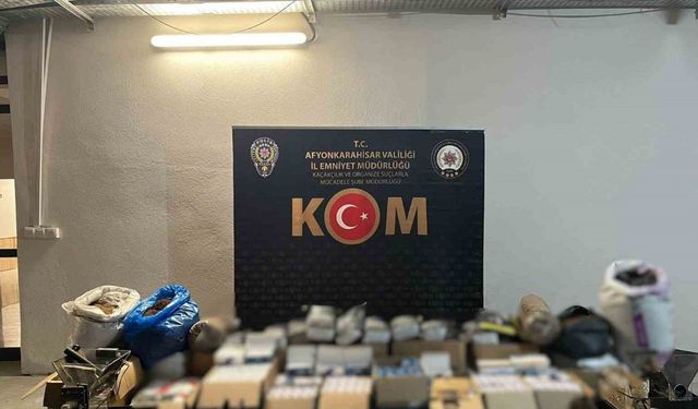 Polisten kaçak tütün operasyonu