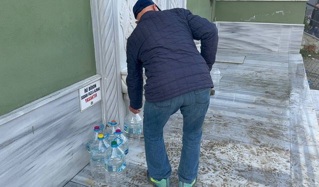 Yalova’da içme suyu köpürdü, vatandaşlar su almak için köylere koştu