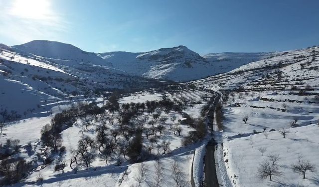 Akçadağ’da kar manzarası mest etti