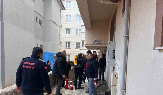 Alevlere teslim olan ev kullanılmaz hale geldi