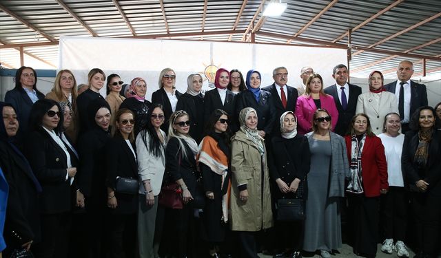 Bakan Göktaş, Hatay'da "İş'te Kadın Kardeşim Projesi"ni anlattı: