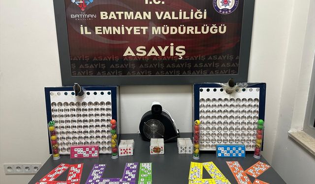 Batman'da kumar oynatılan iş yerinde yakalanan 33 kişiye 305 bin 151 lira ceza verildi