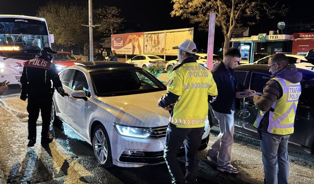 Edirne'de bir otomobilde 70 mermi ele geçirildi