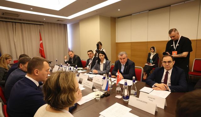 Gençlik ve Spor Bakanı Bak, Rus mevkidaşı Degtyarev ile Rusya'da görüştü