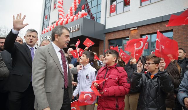 Milli Eğitim Bakanı Tekin Çorum'da Selin Şahin Ortaokulunun açılış töreninde konuştu: