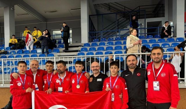 Bakan Bak: "Okul sporlarındaki başarılar yarınların habercisidir"