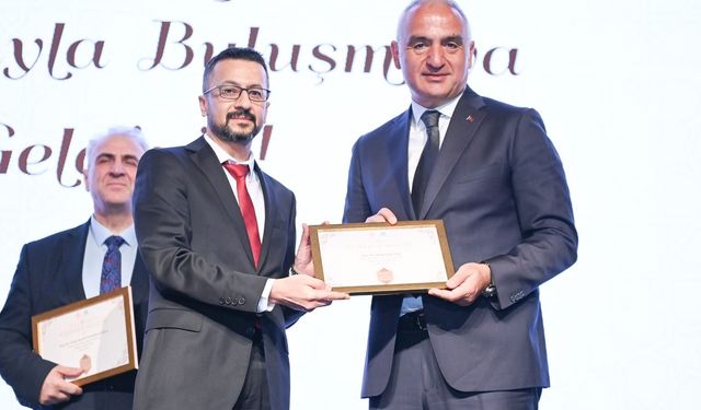 Bakan Ersoy: "Bu eserler, geleceğimizin yolunu aydınlatan bir meşale"