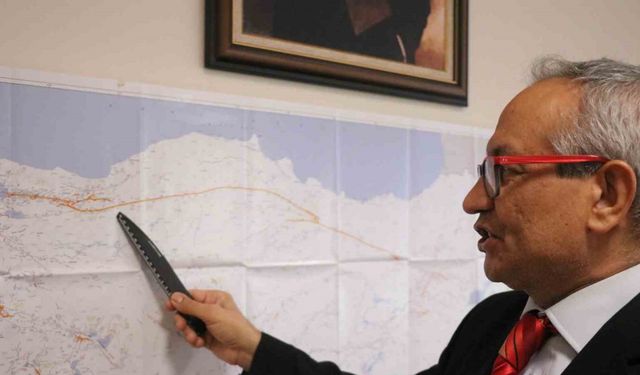 Deprem uzmanı Ateş: "250-300 yıl gibi süreçte deprem beklenmiyor"