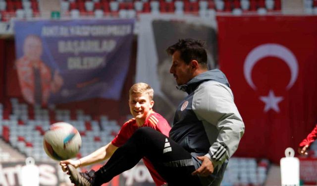Emre Belözoğlu: "Avrupa’yı konuşmak, Avrupa üzerinden değerlendirmeler yapmak çok gerçekçi değil"