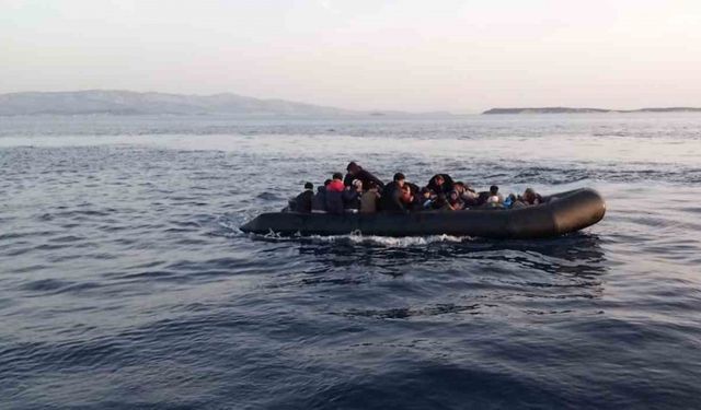 İzmir açıklarında 41 düzensiz göçmen yakalandı