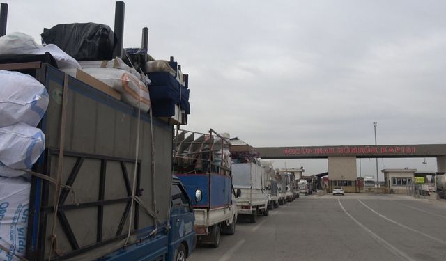Suriyeli mültecilerin bayram sonrası ülkelerine dönüşü devam ediyor
