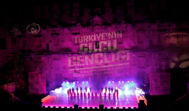 Aspendos Antik Tiyatrosu'nda "Gençlik ve Spor Şöleni" düzenlendi