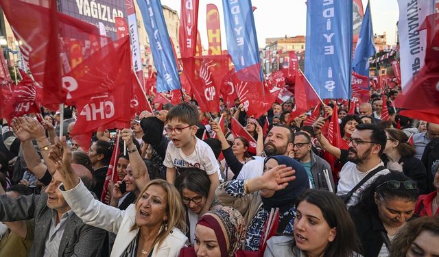 CHP Genel Başkanı Özel, partisinin Esenler mitinginde konuştu: