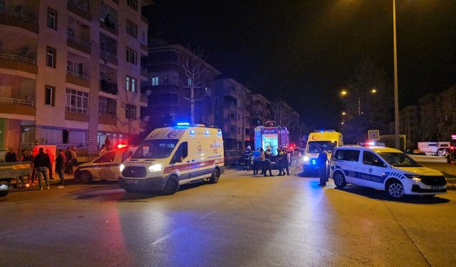 Çorum’da çıkan yangında 3'ü polis 6 kişi dumandan etkilendi
