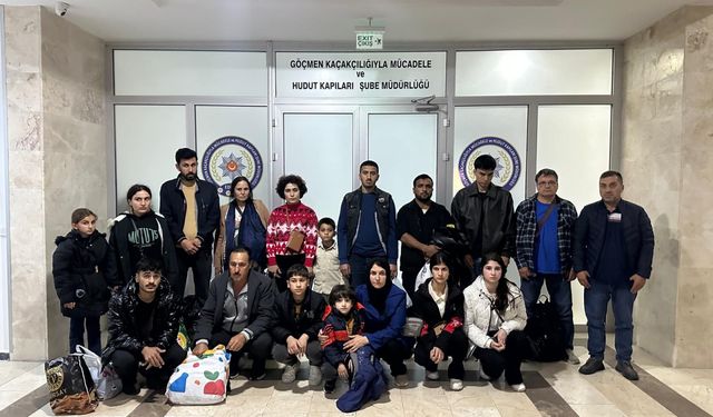 Edirne'de 17 düzensiz göçmen ve yurt dışı yasağı olan Alman vatandaşı yakalandı