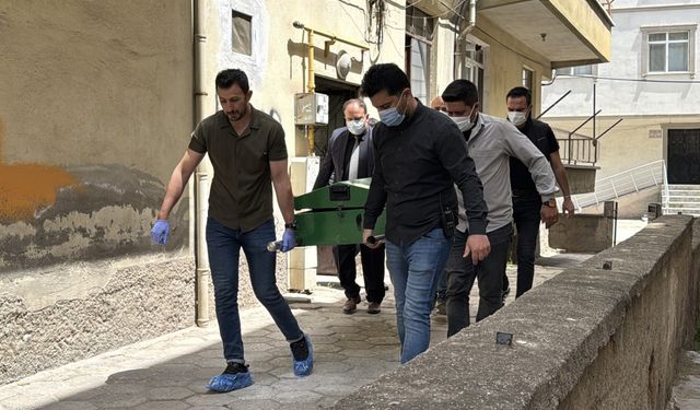 Kırıkkale'de buzdolabında ve derin dondurucuda parçalanmış erkek cesedi bulundu