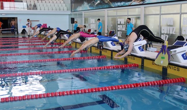 Paletli Yüzme Açık Yaş Bireysel Türkiye Şampiyonası ve milli takım seçmeleri başladı