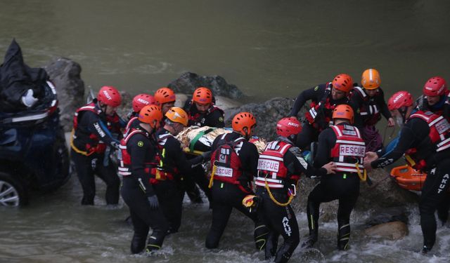 Rize'de 500 personelin katılımıyla bölgesel sel ve taşkın tatbikatı yapıldı