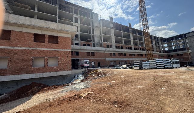 Şanlıurfa'da inşaattan düşen işçi öldü