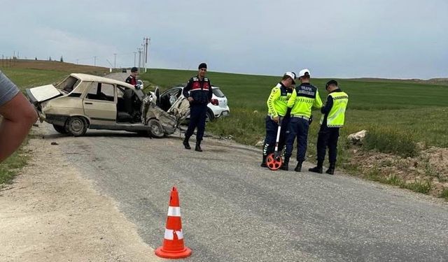 Aksaray’da otomobiller çarpıştı: 1 ölü, 3 yaralı