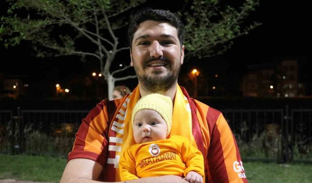 Amasya’da Galatasaraylı çift, 25. şampiyonluğu 52 günlük bebekleriyle kutladı