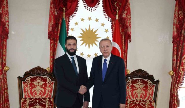 Cumhurbaşkanı Recep Tayyip Erdoğan, Suriye Devlet Başkanı Ahmed Şara ile Dolmabahçe’de bir araya geldi.