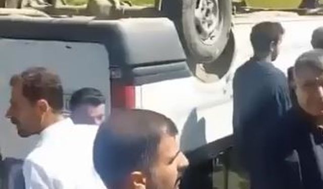 Öğrenci servisi takla attı: 13 yaralı