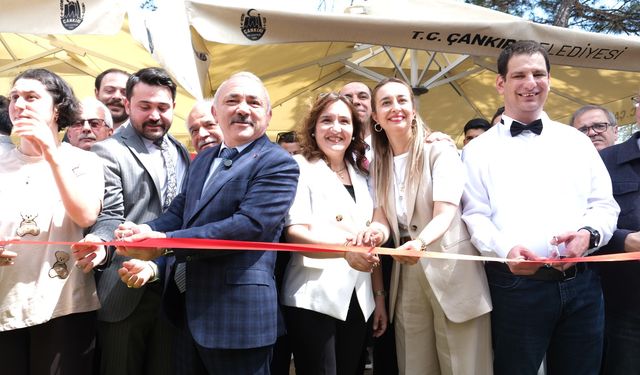 Çankırı'da engelli bireylerin istihdam edildiği "Bizim Kafe" açıldı