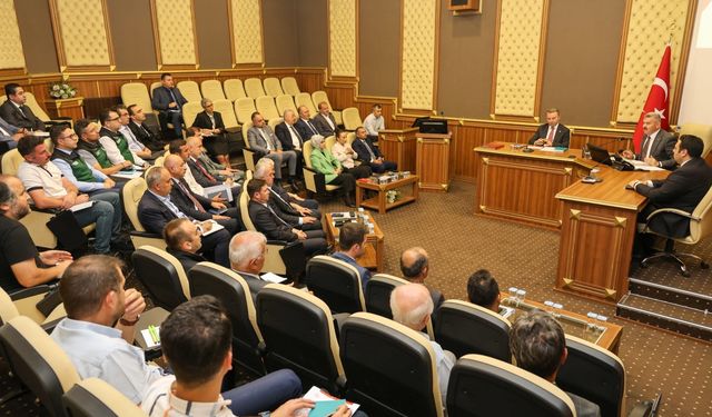 Artvin'de 4,8 milyar liralık 17 taşkın koruma projesi devam ediyor