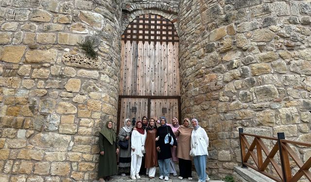 Ordu'daki 2 bin 500 yıllık Ünye Kalesi'ni 14 günde 35 bin kişi ziyaret etti