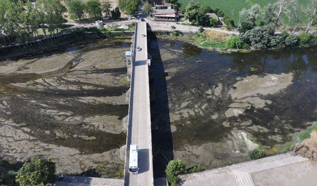 Tunca Nehri'nin bazı bölümlerinde kuraklık nedeniyle su akışı durma noktasına geldi