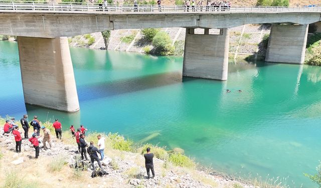Tunceli'de kaybolan gencin baraj gölünde cenazesine ulaşıldı