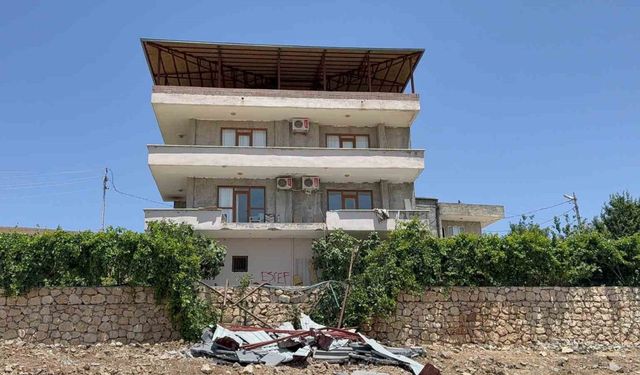 Batman’da çöken balkonun altında kalarak hayatını kaybedenler defnedildi