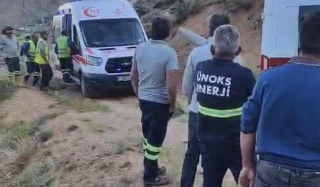 Kamyonet uçuruma yuvarlandı: 2 ağır yaralı