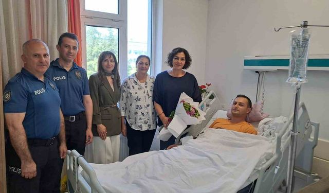 Kaza yapan polis memuruna moral