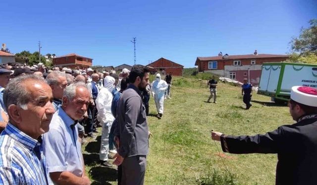 Kene sebebiyle hayatını kaybeden kadın son yolculuğuna uğurlandı